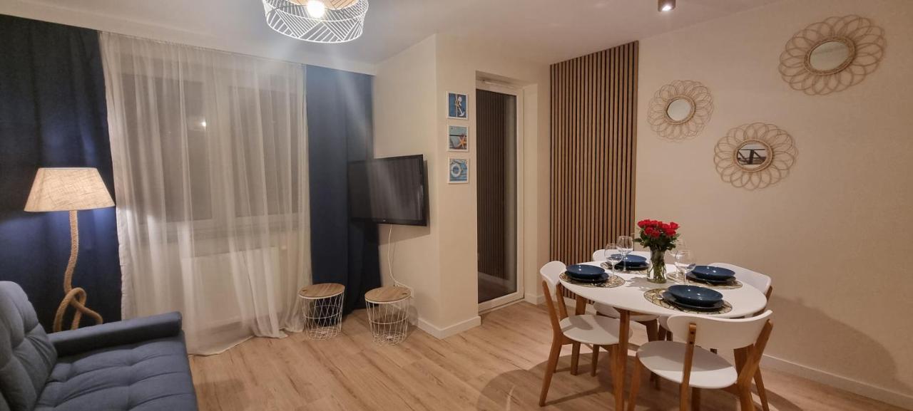 Apartament Osiem Gwiazdek Dziwnowek Exterior photo